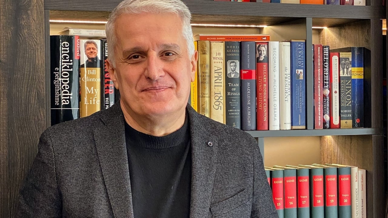 Mbeti jashtë parlamentit, reagon për herë të parë Pandeli Majko