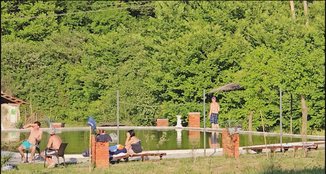 Mbi 7 mijë vizitorë në vit, Llixhat e Elbasanit shtojnë turizmin kurativ