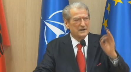 Mbyllja e procesit të votimit, Berisha mesazh: Të zbatohet ligji! Asnjë votë nuk duhet të numërohet nën presion. Bandat…