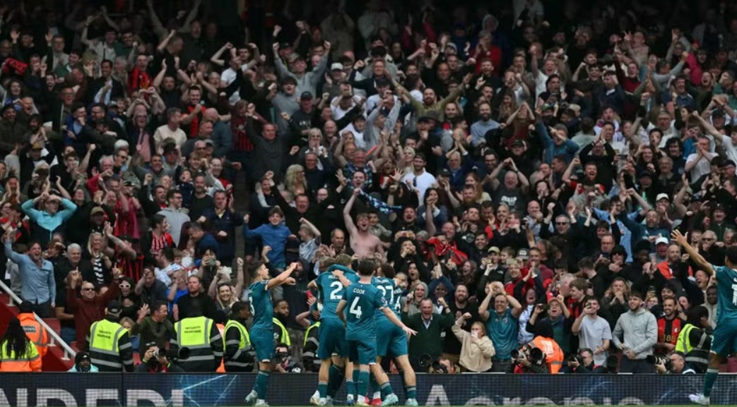 Me mendjen në Paris, Arsenal lëshohet i gjithi pjesën e dytë ndaj Bournemouth (video)