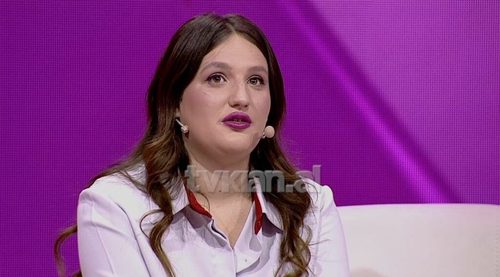 “Mëkati” i të qenit vajzë, Adriana: Mamit i dhanë helm miu, babai donte të më shiste