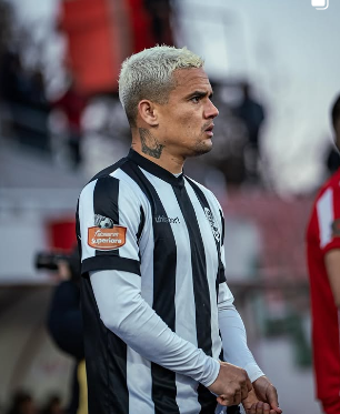 Melo, largimi i parë nga Laçi