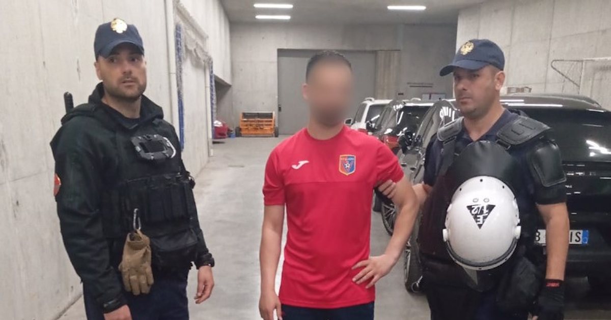 Ndeshja Vllaznia-Egnatia/ Policia bllokon dhjetëra fishekzjarrë, shoqërohet 31-vjeçari