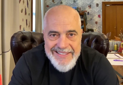 “Ne kemi projeksione, jo përralla”, Rama: Kandidati më i ri dhe i vjetër jam unë