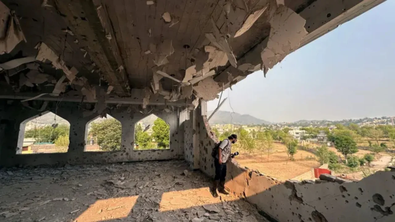 “Ne nuk synojmë civilët”,Pakistani: Do të godasim vetëm objektivat ushtarake në Indi