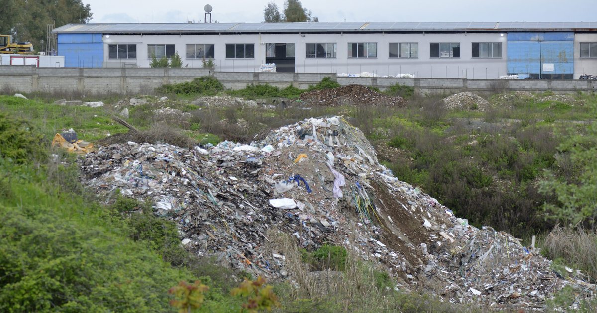 Nën kurthin e monopolit të mbetjeve