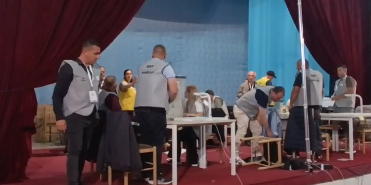 Ngjyroset me rozë një tjetër bashki, socialistët marrin edhe Memaliajn