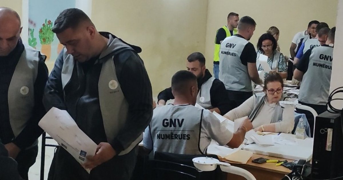 Nis numërimi i votave në qarkun e Beratit, numërohet kutia e parë në Skrapar, dominon PD