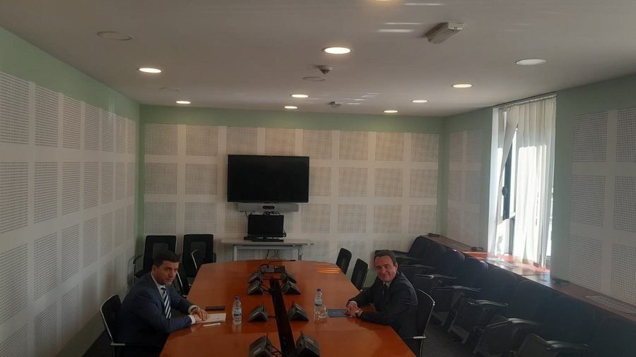 Nis takimi i Kurtit me Krasniqin, a do të heq dorë LVV-ja nga Haxhiu?