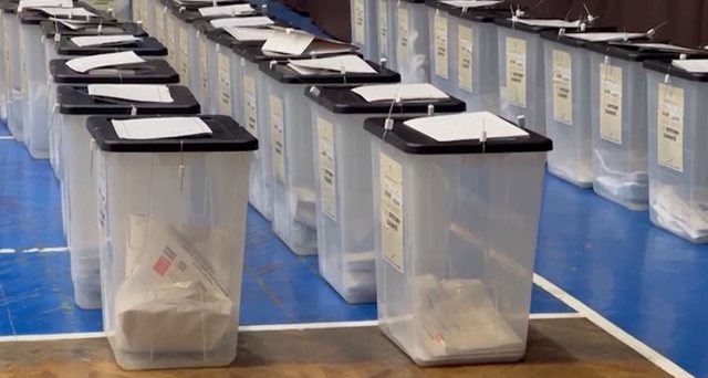 Një kuti e pavlefshme në Kamëz