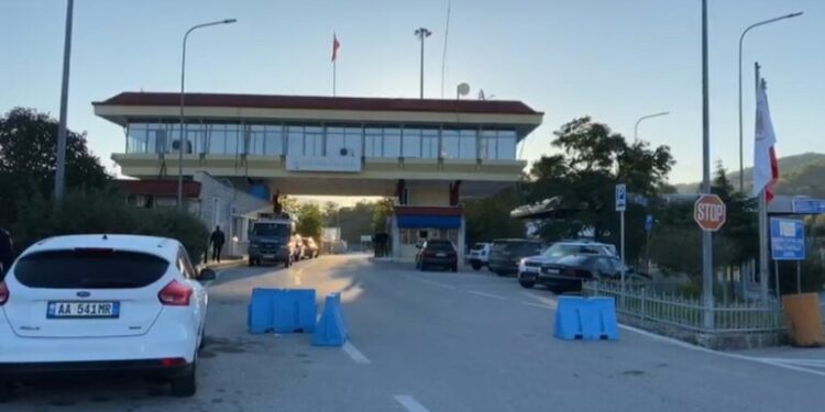 Njëri kërkohej në Greqi, tjetri në Belgjikë. Arrestohen dy shqiptarët në Kakavijë