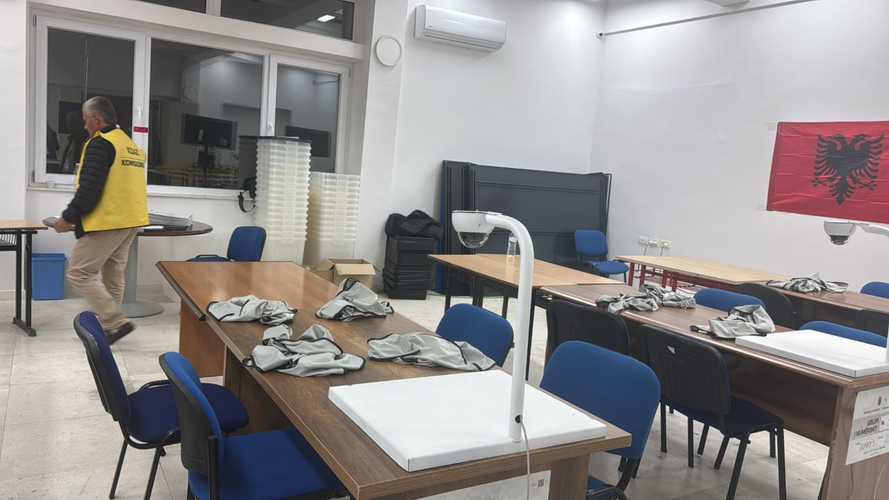 Numërohen 444/587 kuti në Fier! PS kryeson me mbi 43 mijë vota më shumë, forcon mandatin e 12-të