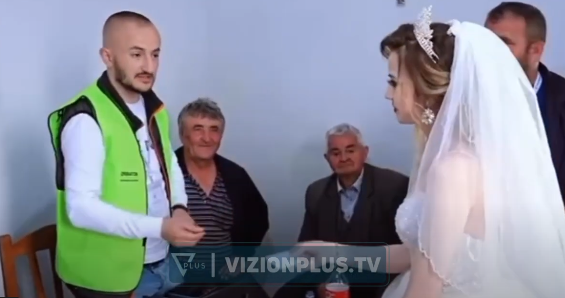 Nusja në Elbasan votoi e veshur me vello të bardhë, reagon Rama: Një gjest emocionues qytetar!