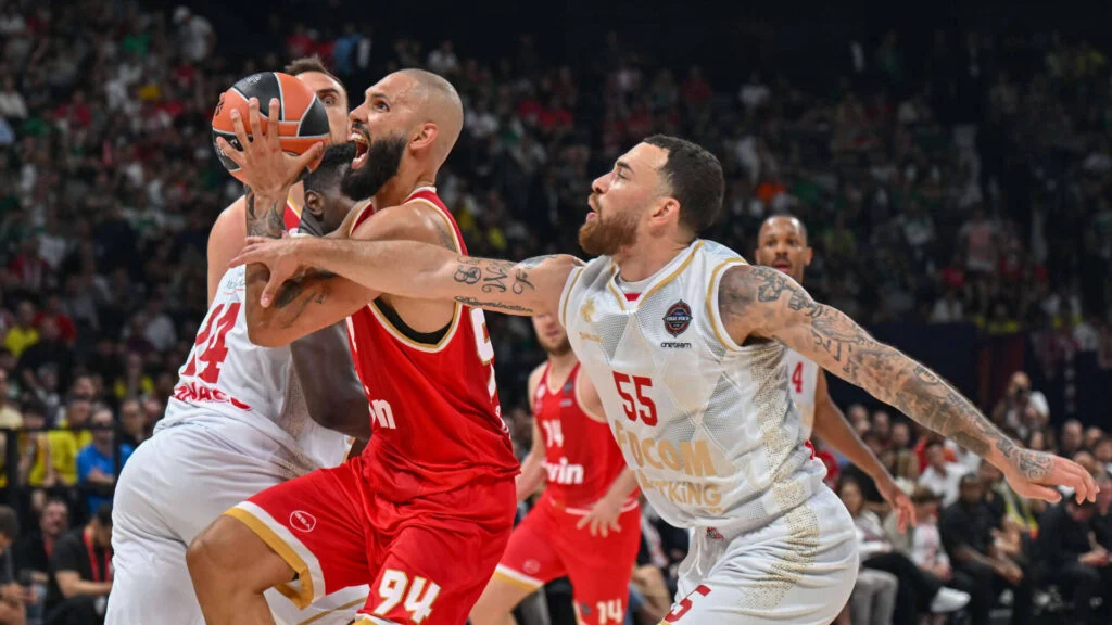 Panathinaikos dorëzon dorëzon titullin, Fenerbahce dhe Monaco finalistët e Euroleague