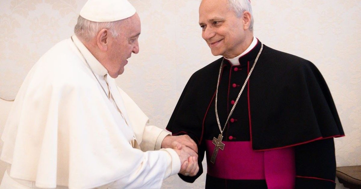 Papa i ri është Robert Francis Prevost, ai zgjodhi emrin Leone i XIV