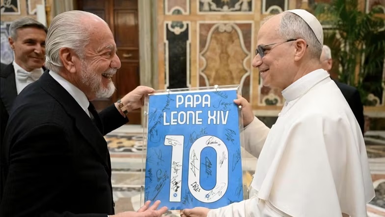 Papa Leoni XIV “bekon” kampionët e Napolit: Kur sporti bëhet biznes, rrezikon t’i humbasë vlerat