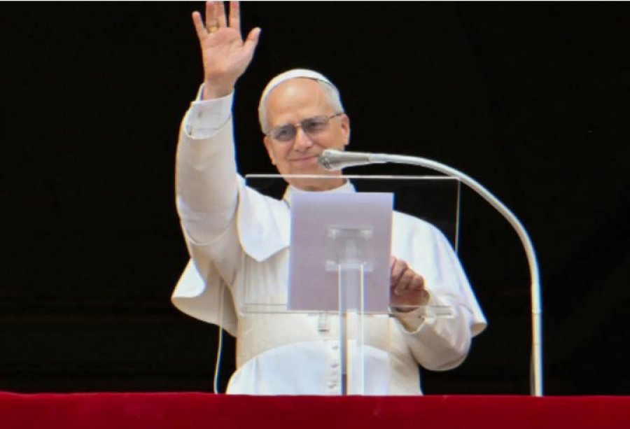 Papa Leoni XIV: Dinjiteti i emigrantëve duhet të respektohet