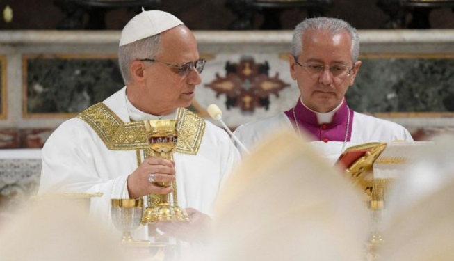 Papa Leoni XIV, kardinajve: Kisha qoftë fanar, që ndriçon netët e botës