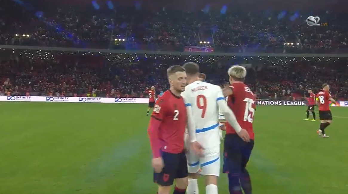 Paraqitjet e legjionarëve/ Asllani & Manaj gjejnë rrugën e rrjetës, Hysaj jep asist