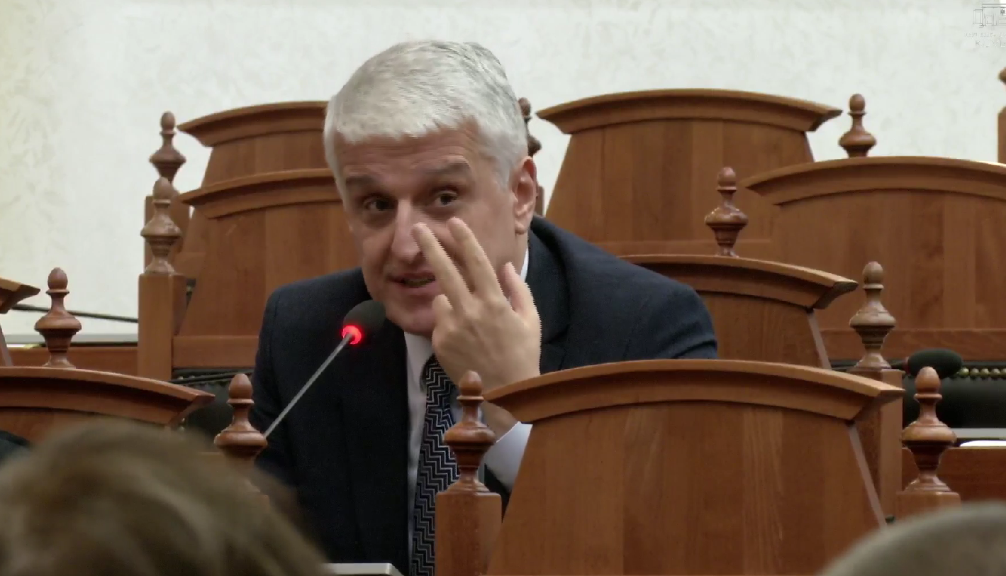 Pas 34 vitesh në Kuvend nuk siguroi dot mandatin e deputetit, reagon për herë të parë Pandeli Majko