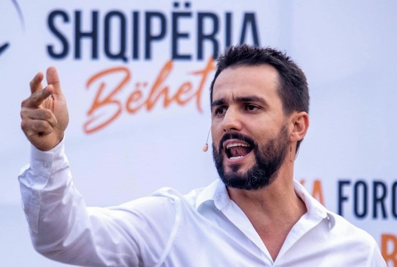 Pas arrestimit të Isufajt në Sarandë reagon Lapaj: Nuk përfaqëson më koalicionin tonë, nuk ka metodë të ish-Sigurimit të Shtetit që na ndal!