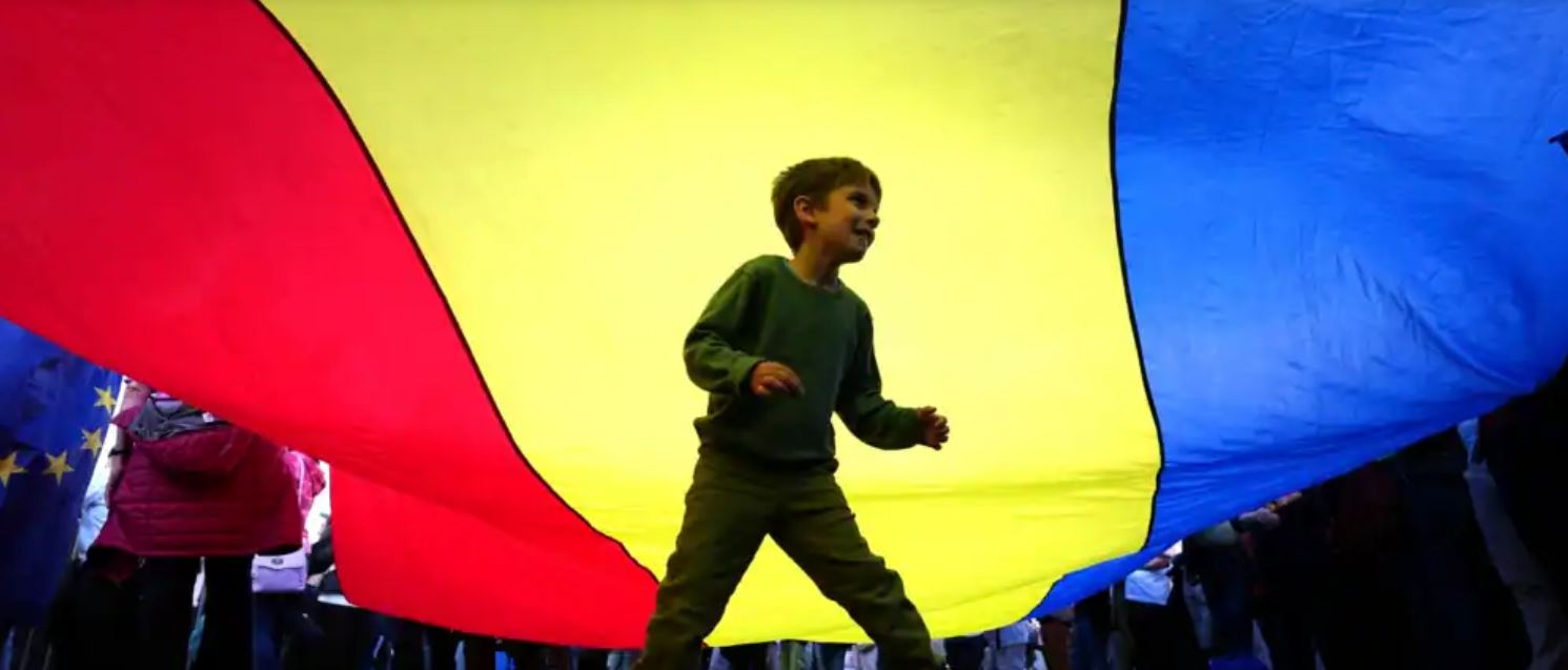 Pas kaosit disamujor, rumunët bëhen gati ta zgjedhin presidentin