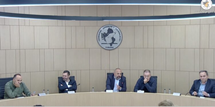 PD kërkon përjashtimin e Ilir Rusmalit nga shqyrtimi i ankesave për 11 Majin