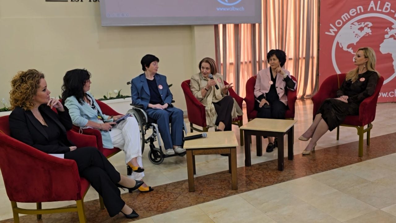 “Pioniere në politikë”/ Forumi i Grave të Diasporës dhe grave në politikë, vlerësohen më të spikaturat