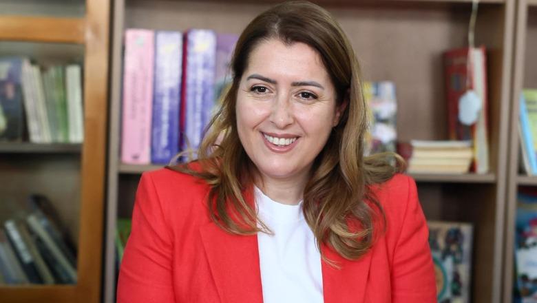 ‘Po investojmë që 1 mijë shkolla të kenë laboratorë inteligjentë’, Manastirliu: Rrisim aksesin e nxënësve në teknologji