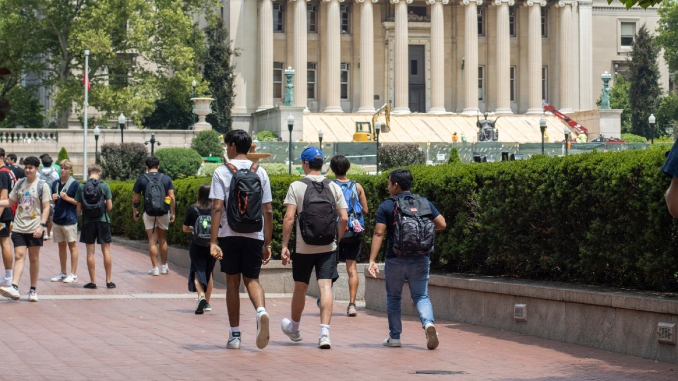 Politico: Administrata Trump do të monitorojë rrjetet sociale të studentëve të huaj që kërkojnë viza