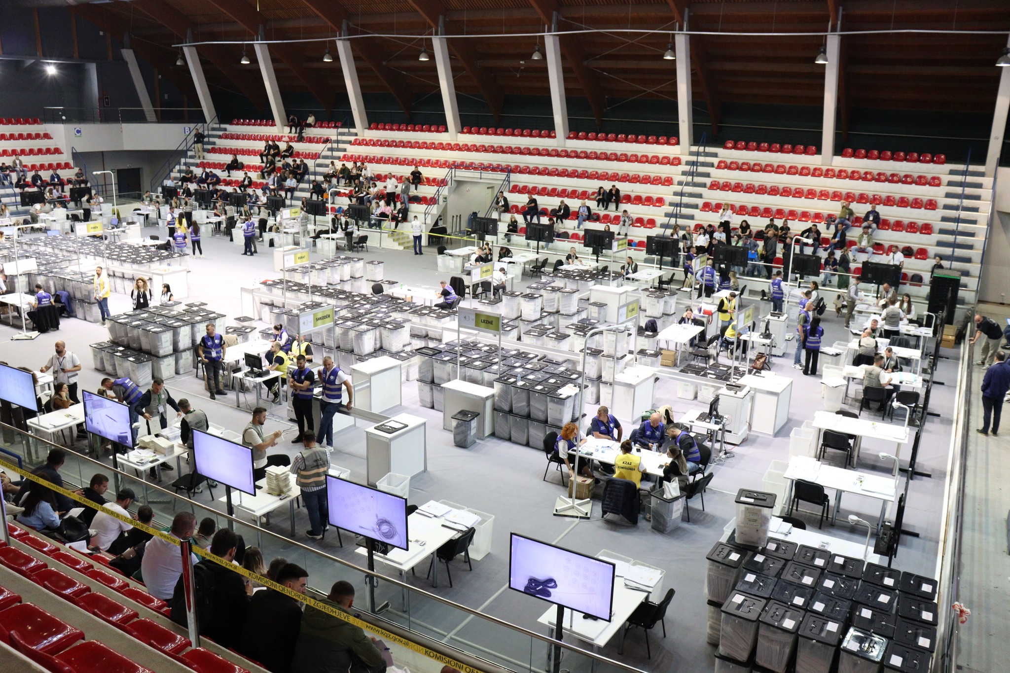 Pritet miratimi i rezultatit nga KQZ, komisionet zonale dorëzojnë tabelat përmbledhëse