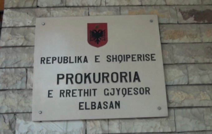 Prokuroria ndalon 4 punonjës të IMT/ Lejuan shtrimin e rrugëve në Belsh në funksion të fushatës elektorale