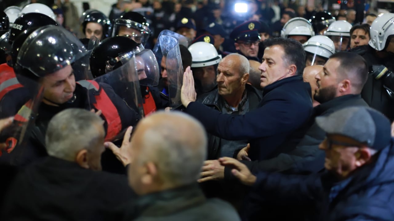 Protesta në ditën e Samitit, Policia nuk i jep leje PD-së: Shkelet perimetri i sigurisë!