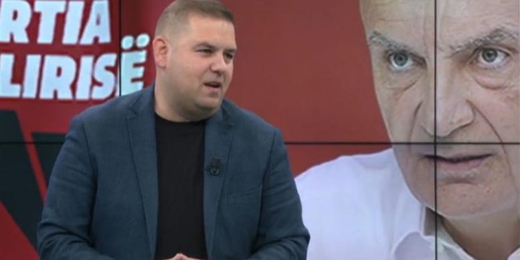 “Qesharakë”, Braimllari i bindur në “divorcin” me PL: Sa herë kanë ndonjë siklet përmendin emrin tim, jam i detyruar..