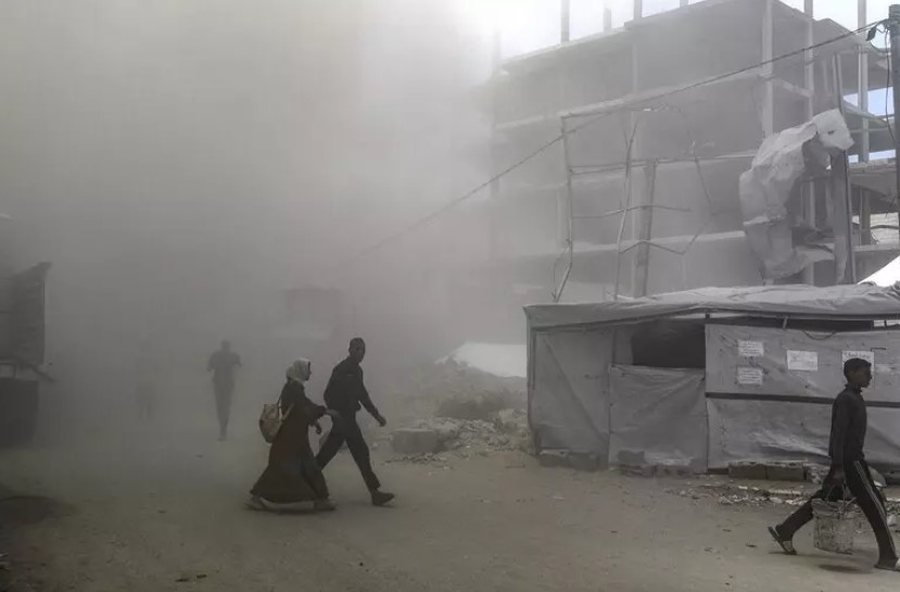 Raketat izraelite shënjestrojnë shkollën, të paktën 24 viktima