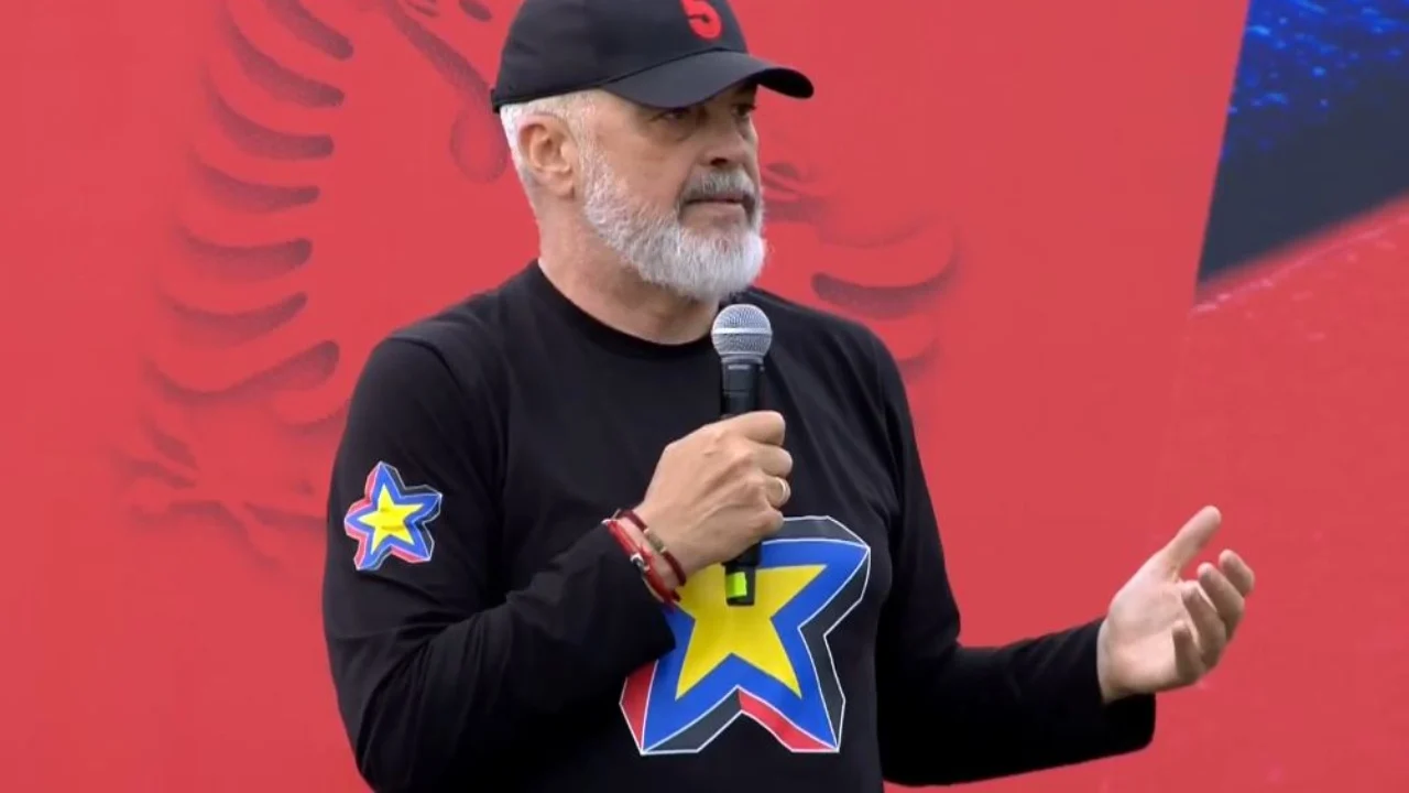 Rama: Bufit ia kam ndjerë erën që ditën kur e pashë tek Qytet Studenti, komunist