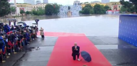 Rama i ulet në gjunjë kryeministres italiane, Meloni