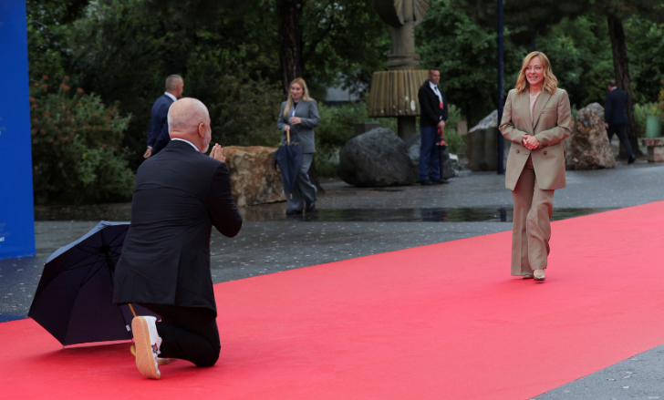 Rama iu ul në gjunjë Melonit, mediat e huaja: Elon Musk do të jetë bërë xheloz!