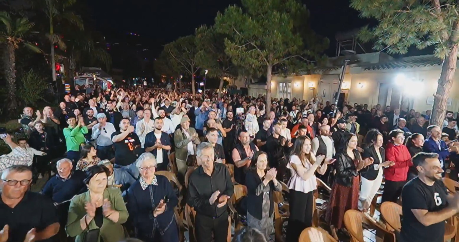 Reagimi i “Shqipëria Bëhet”: Policia përdori shpërndarës droge për të goditur kandidatin tonë