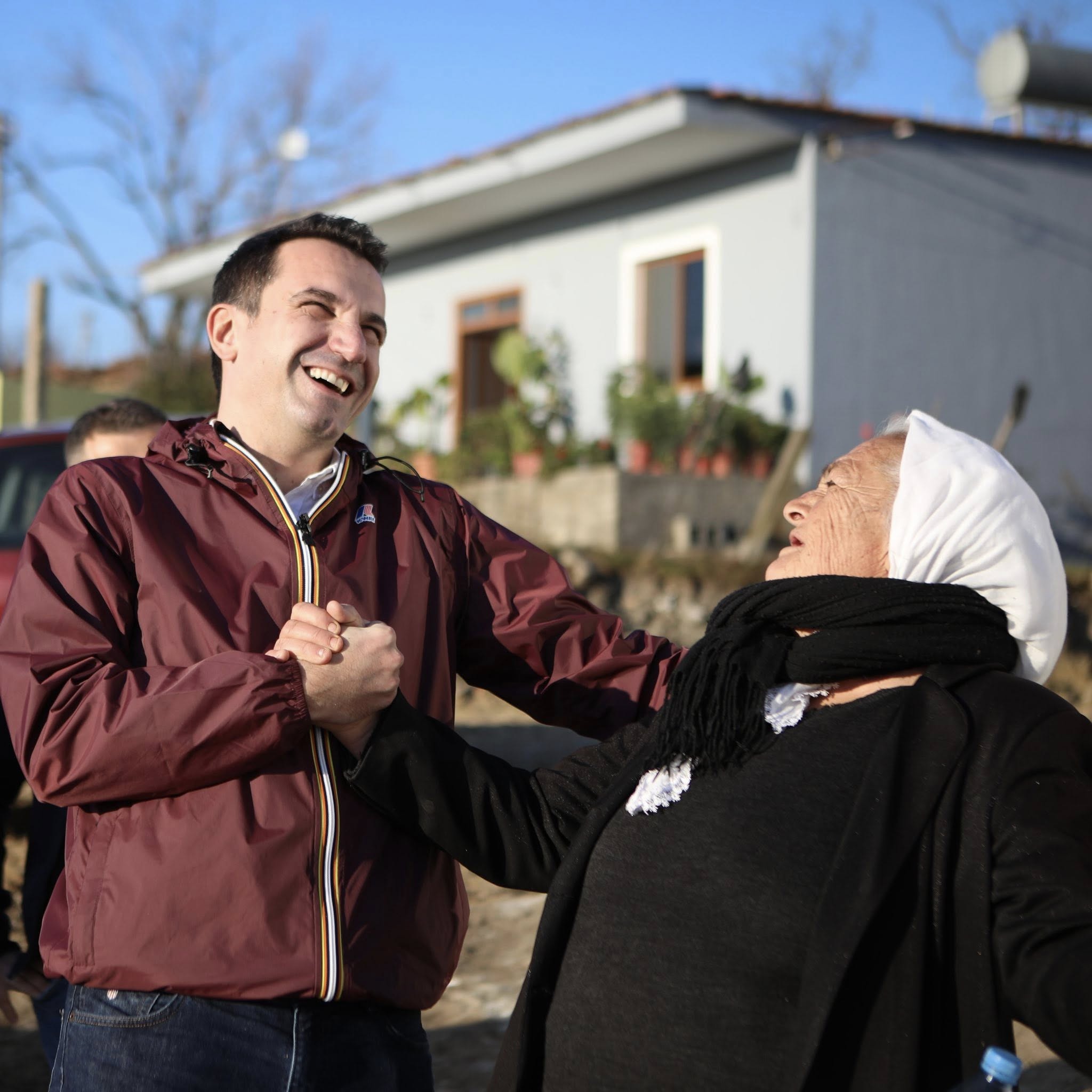 Reagon Veliaj: Pas tërmetit ndërtuam 5 lagje të reja rurale, 800 shtëpi individuale dhe 20 shkolla moderne në Tiranë. Vetëm puna i bën këto