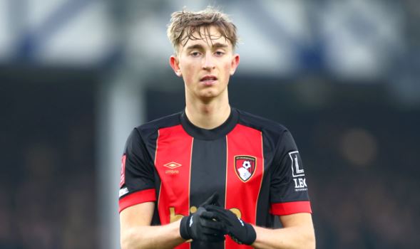 Reali i Madridit bën goditjen e parë në treg për sezonin e ri, blen talentin Dean Huijsen