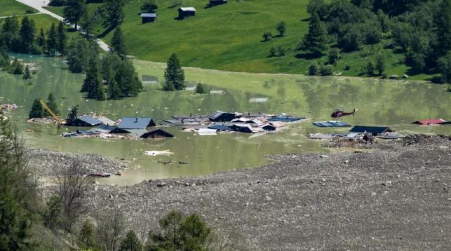 Rënia e akullnajave zvicerane, paralajmërim global për një ndikim më të gjerë