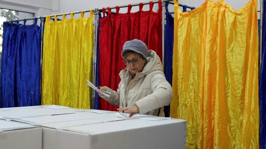 Rumunët votojnë mes tensioneve, rreziku i ardhjes në pushtet i një nacionalisti ekstrem kundër ndihmës për Ukrainën