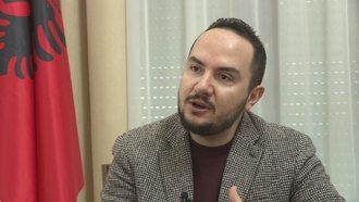 Salianji rrëfen se po i shkelen të drejtat: Më kanë mohuar edhe lejen