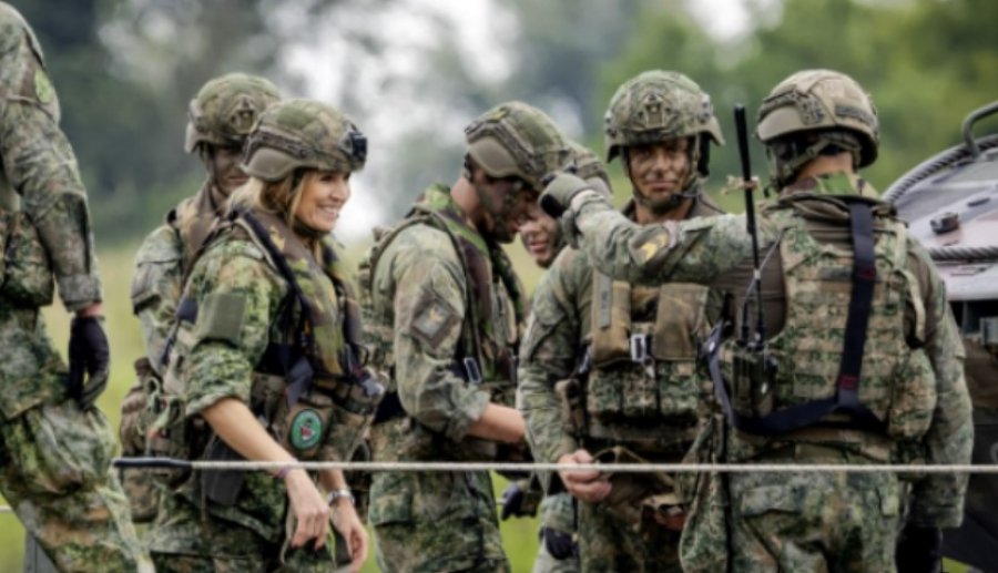 Shefi i inteligjencës holandeze: Po përgatitemi për një luftë të mundshme me Rusinë