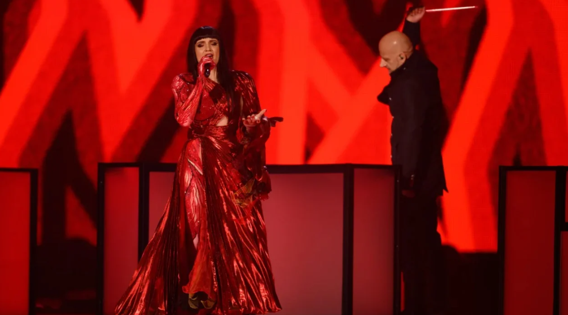 Shkodra Elektronike shkëlqen në Eurovision, merr duartrokitjet e skenës së Bazelit