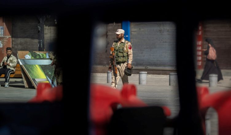 Si arritën India dhe Pakistani në “pikën zero”, plaga e vjetër e Kashmirit dhe shqetësimi në rritje për zgjerimin e konfliktit