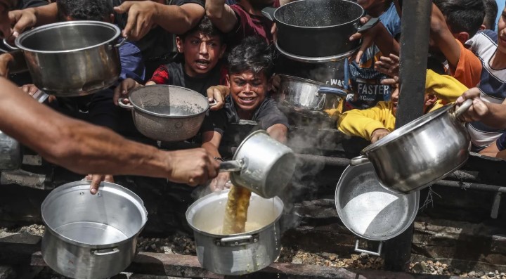 Situata në Rripin e Gazës, OKB: Izraeli po pengon shpërndarjen e ndihmave
