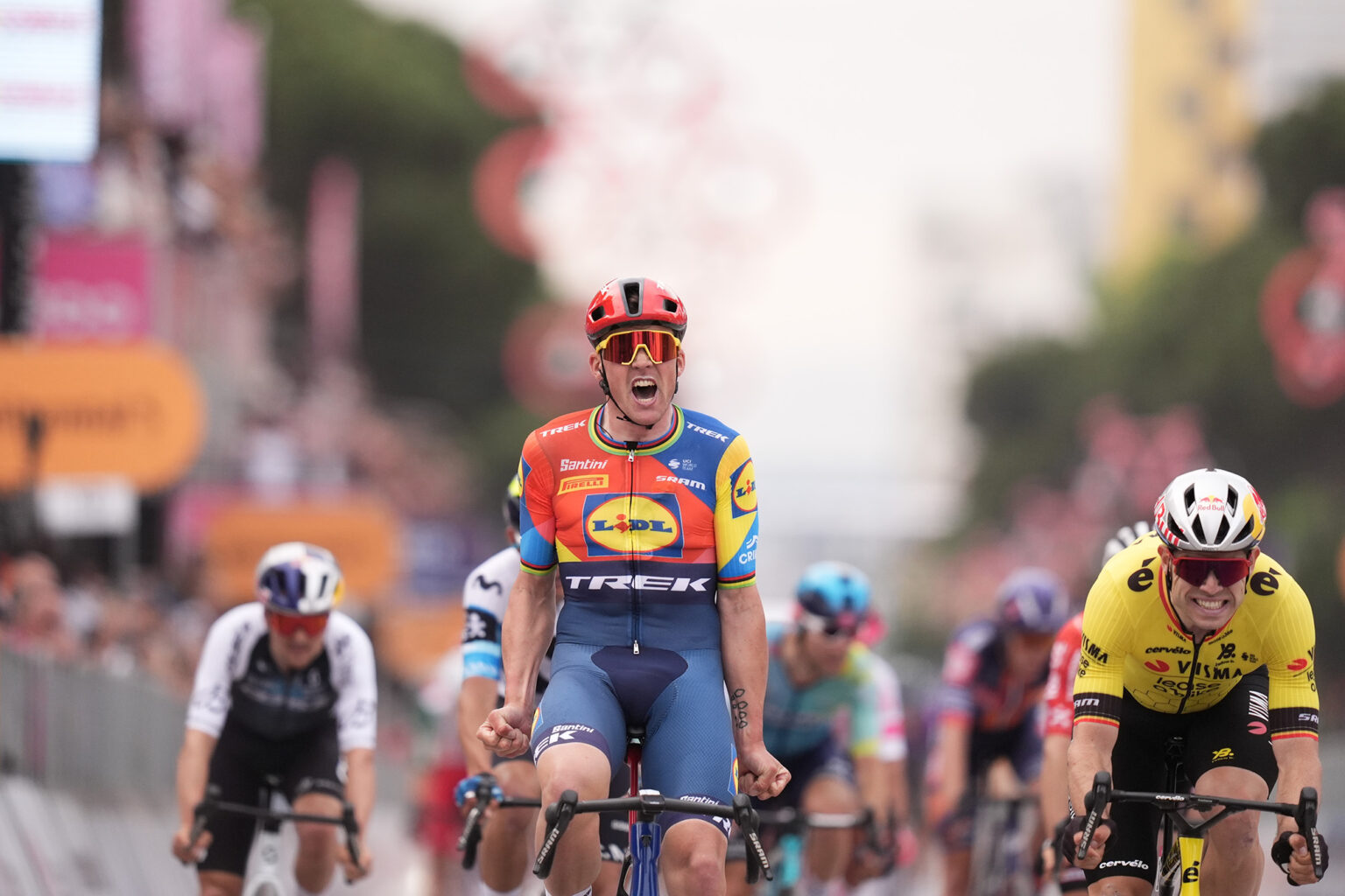 Sot dita e dytë e “Giro d’Italia 2025”, bllokohet sërish Tirana, ja rrugët ku nuk lejohet qarkullimi dhe parkimi i automjeteve