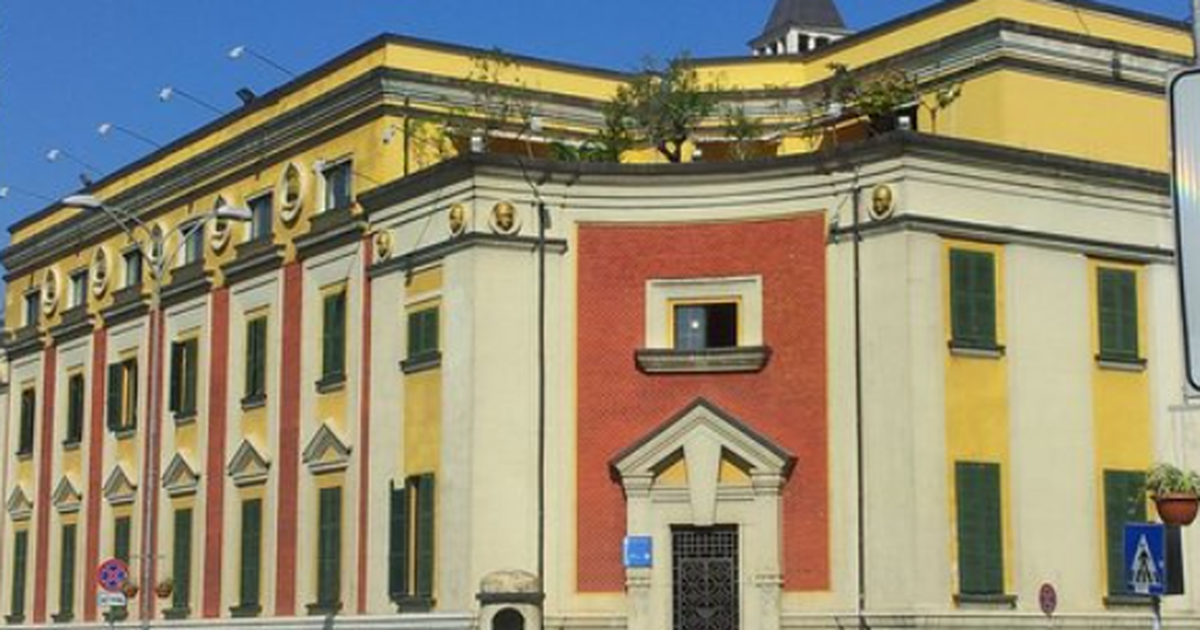 SPAK kontrolle në Bashkinë e Tiranës! Sekuestrohen telefona, dosje korrupsioni dhe krimi